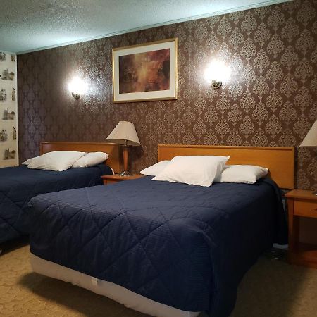 Neepawa Motel ภายนอก รูปภาพ