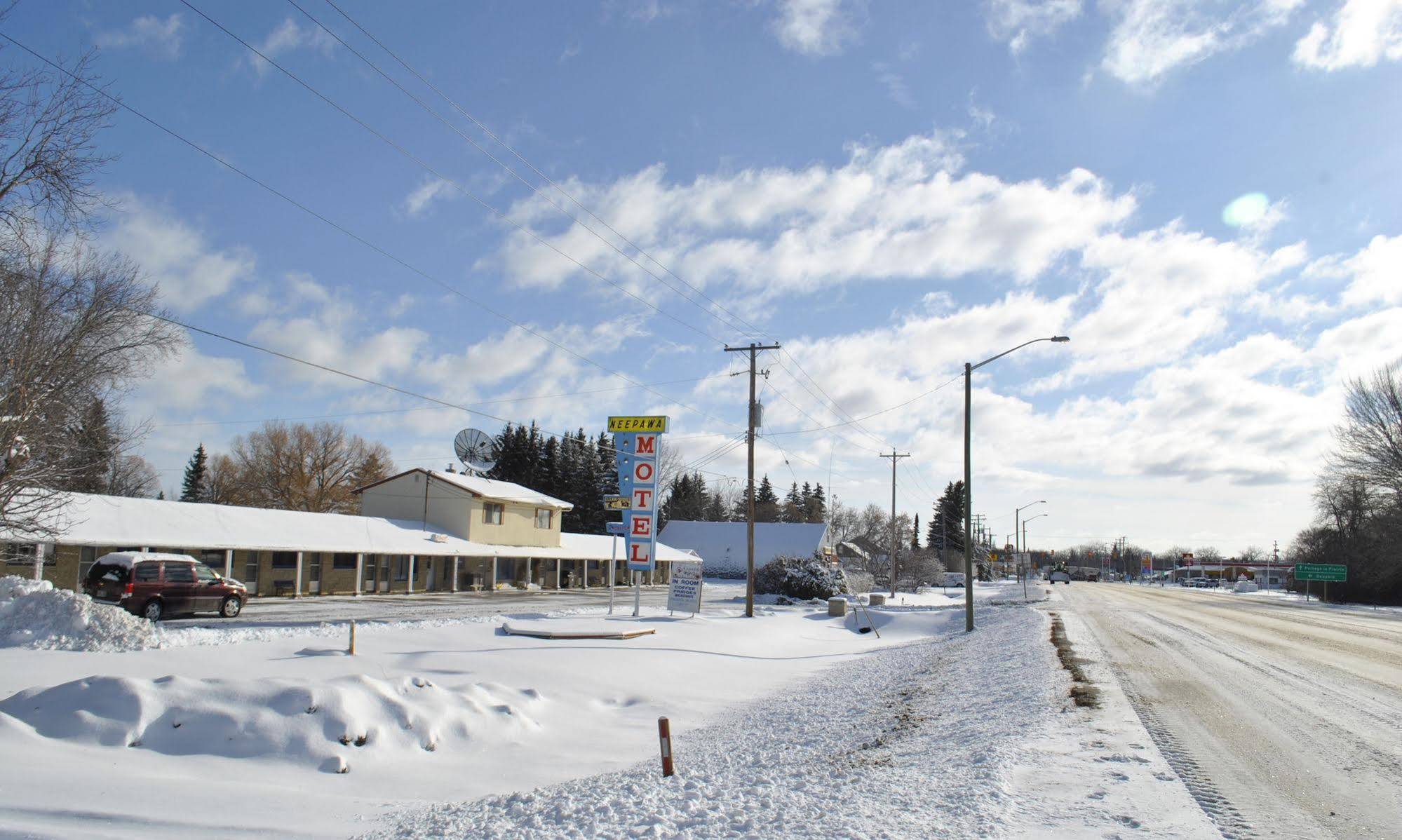Neepawa Motel ภายนอก รูปภาพ